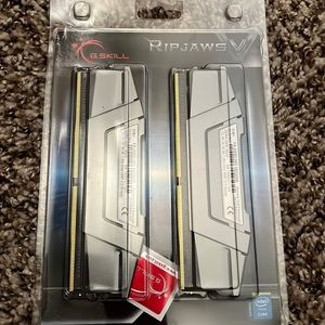 G.SKILL Ripjaws V Series 16GB 2x8GB DDR4 3200 Memory Kit XMP 2.O Ready 2022